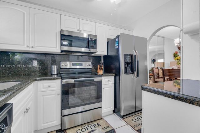 2651 E Sunrise Lakes Drive 104, Sunrise, FL 33322