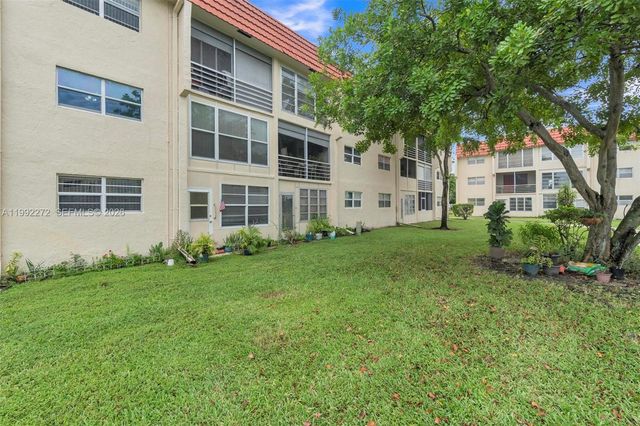 2651 E Sunrise Lakes Drive 104, Sunrise, FL 33322