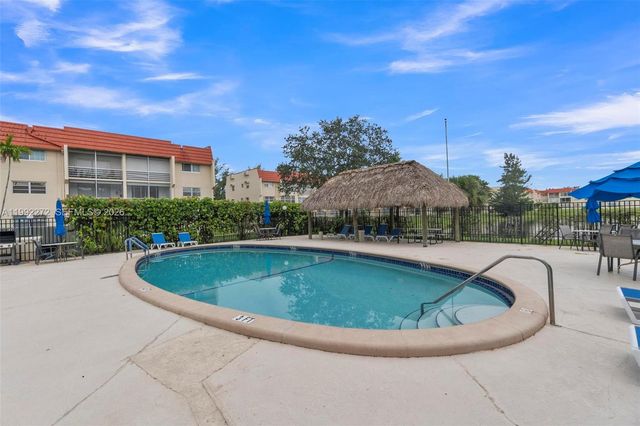 2651 E Sunrise Lakes Drive 104, Sunrise, FL 33322