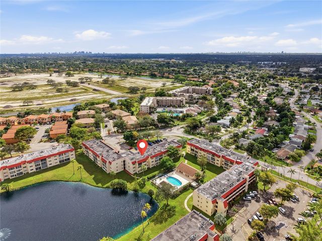 2651 E Sunrise Lakes Drive 104, Sunrise, FL 33322