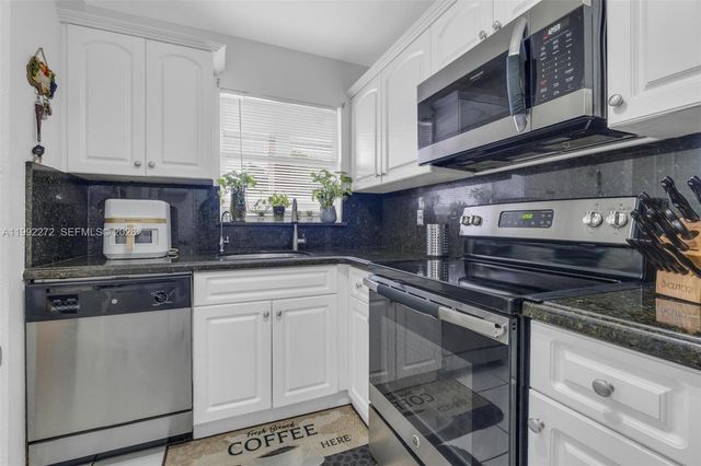 2651 E Sunrise Lakes Drive 104, Sunrise, FL 33322