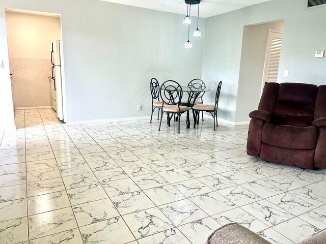 216 N Federal Highway 6, Lake Worth Beach, FL 33460