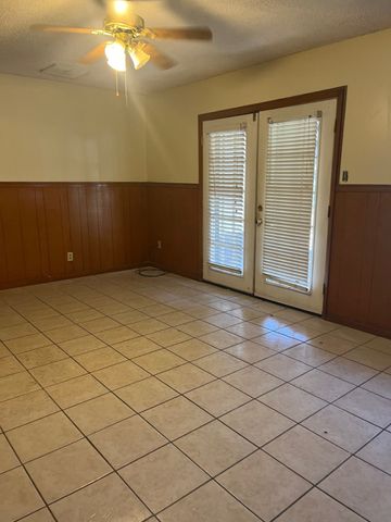 524 Brookwood Drive, Woodway, TX 76712