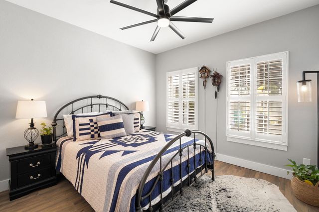 140 Shin Oak LN, Liberty Hill, TX 78642