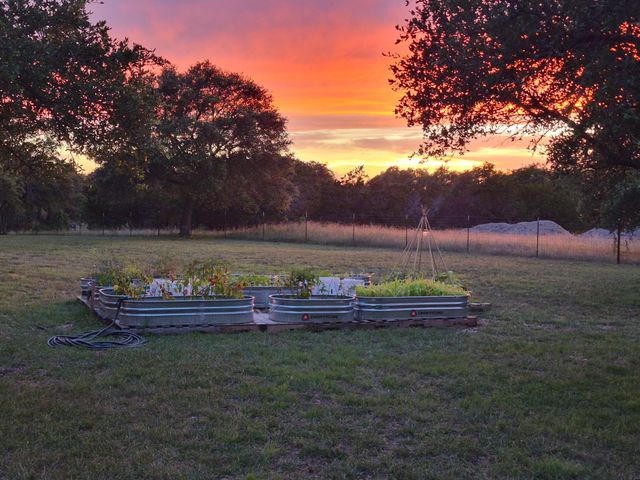 140 Shin Oak LN, Liberty Hill, TX 78642