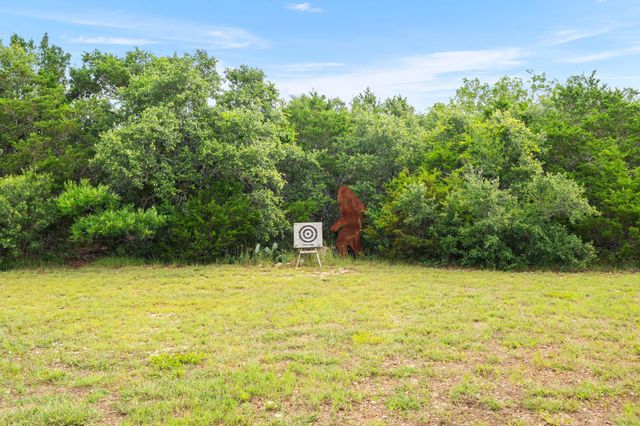 140 Shin Oak LN, Liberty Hill, TX 78642