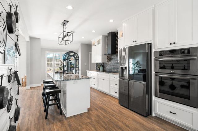 140 Shin Oak LN, Liberty Hill, TX 78642