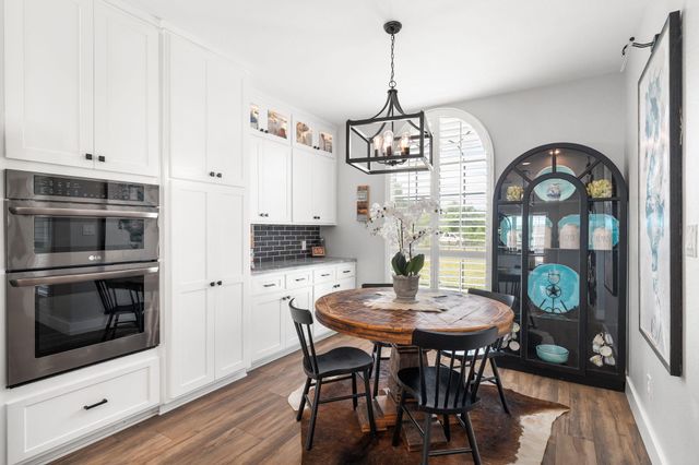 140 Shin Oak LN, Liberty Hill, TX 78642