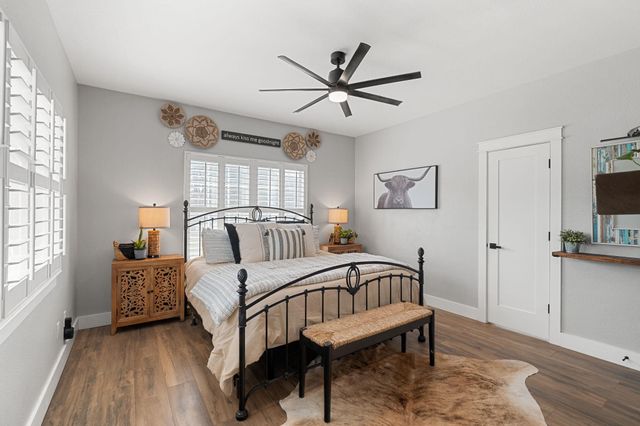 140 Shin Oak LN, Liberty Hill, TX 78642