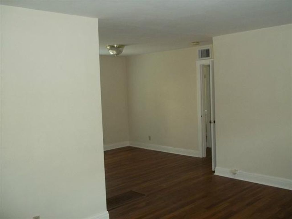 2511 Enfield RD A, Austin, TX 78703