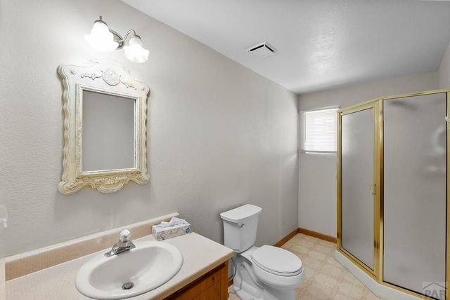 537 S Chimazo Dr, Pueblo West, CO 81007