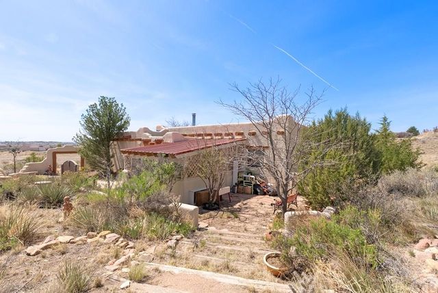 537 S Chimazo Dr, Pueblo West, CO 81007