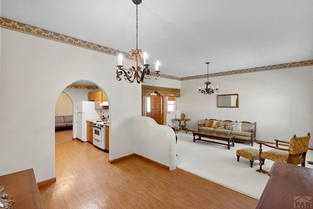 537 S Chimazo Dr, Pueblo West, CO 81007