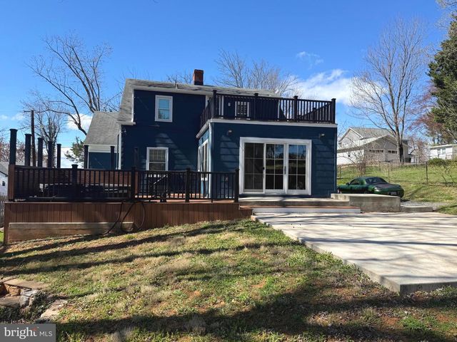 69 MOFFETT AVE, Warrenton, VA 20186