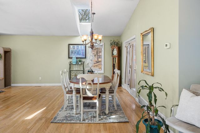 6859 Yuma Drive, Chanhassen, MN 55317
