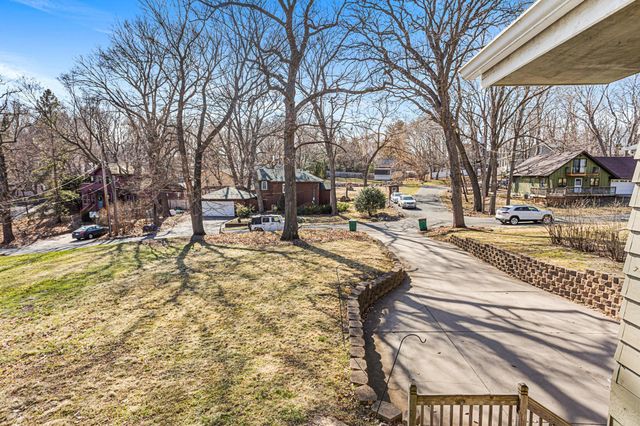 6859 Yuma Drive, Chanhassen, MN 55317