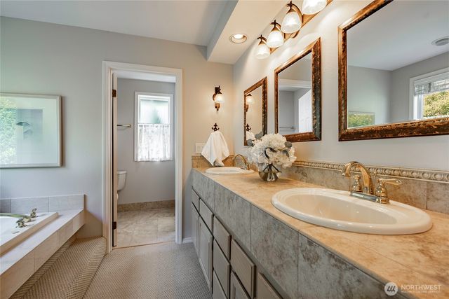 8850 Bald Eagle Drive, Blaine, WA 98230