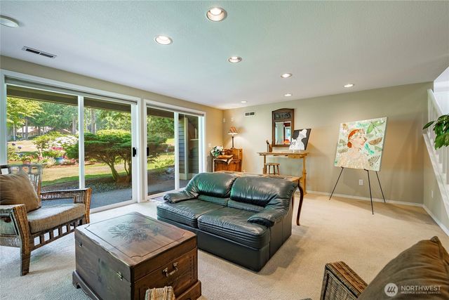 8850 Bald Eagle Drive, Blaine, WA 98230