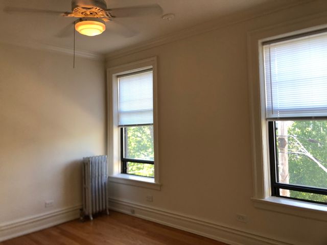 1126 W Pratt Boulevard 3N, Chicago, IL 60626