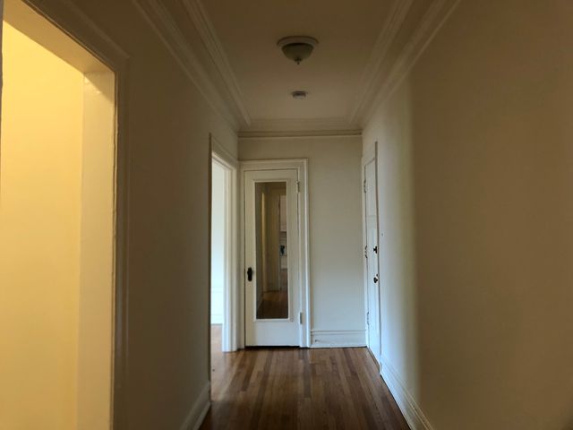 1126 W Pratt Boulevard 3N, Chicago, IL 60626