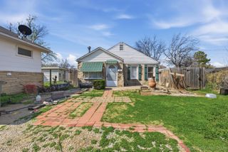 1122 S Xanthus Place, Tulsa, OK 74104