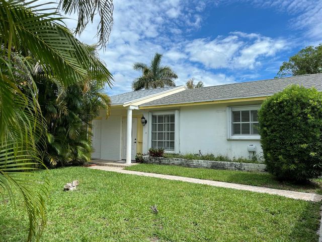 915 Riverwood Lane, Jupiter, FL 33458