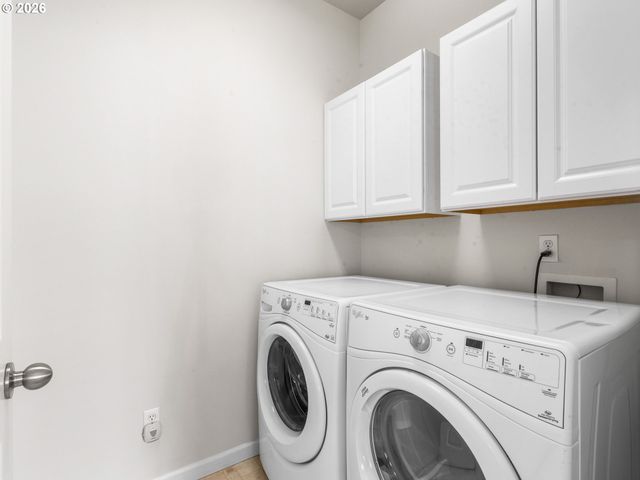 15900 Sw SNOWY OWL Ln, Beaverton, OR 97007