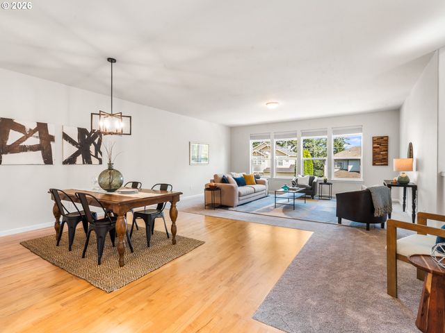 15900 Sw SNOWY OWL Ln, Beaverton, OR 97007