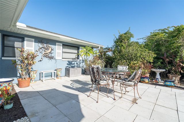 896 CLEARVIEW DRIVE, Port Charlotte, FL 33953