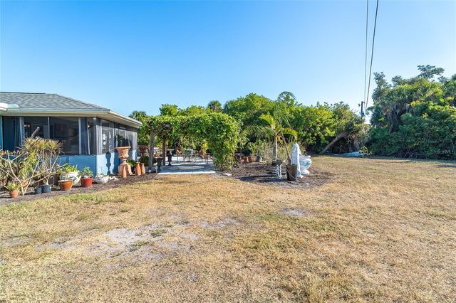 896 CLEARVIEW DRIVE, Port Charlotte, FL 33953