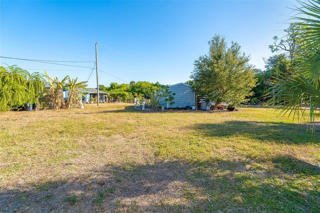 896 CLEARVIEW DRIVE, Port Charlotte, FL 33953