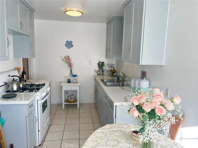11 Eastridge Lane, Carson, CA 90745