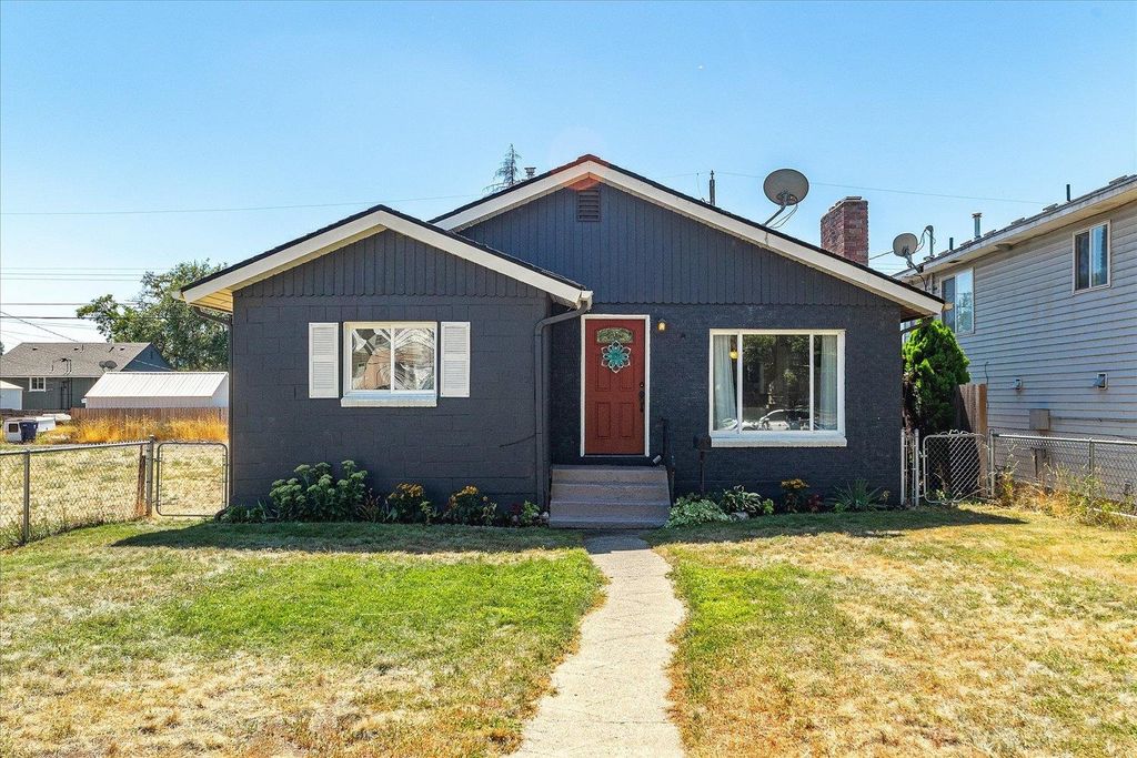 2623 W College Ave, Spokane, WA 99201