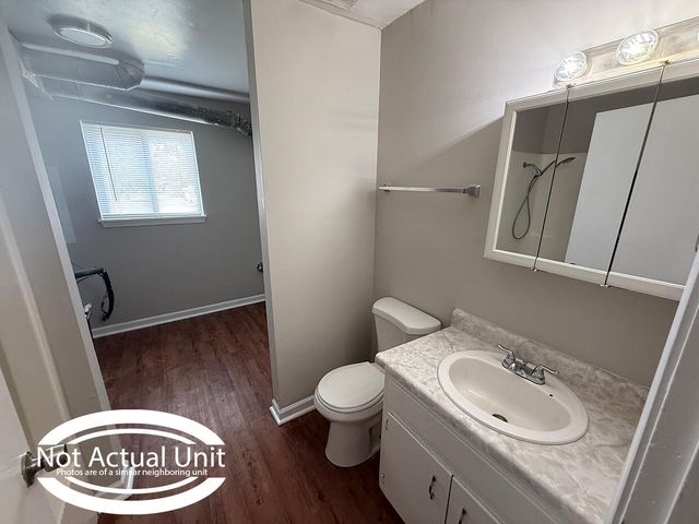 7305 N MOBERLY DR C, Columbia, MO 65202