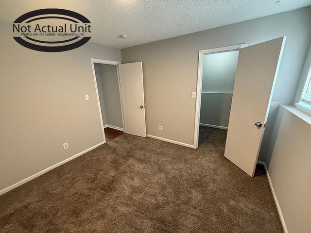 7305 N MOBERLY DR C, Columbia, MO 65202