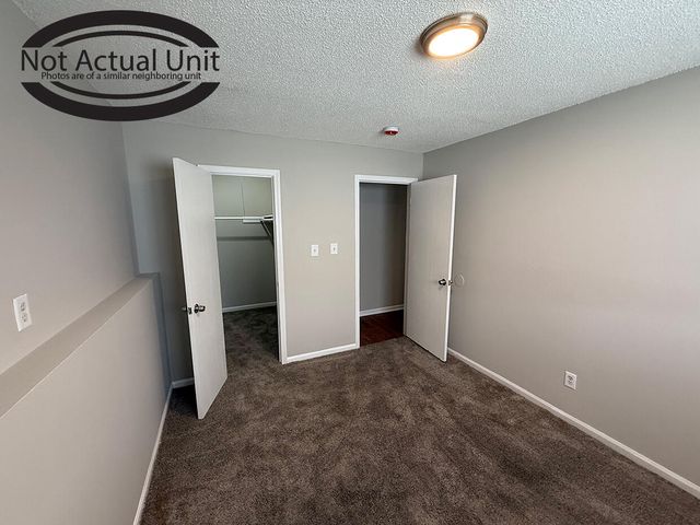 7305 N MOBERLY DR C, Columbia, MO 65202