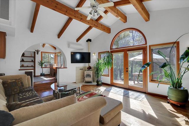19077 Sanctuary Rd, Penn Valley, CA 95946