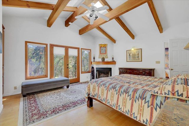19077 Sanctuary Rd, Penn Valley, CA 95946