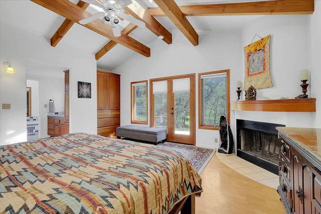 19077 Sanctuary Rd, Penn Valley, CA 95946