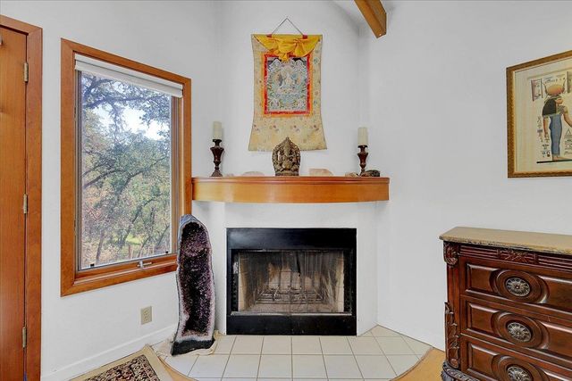 19077 Sanctuary Rd, Penn Valley, CA 95946