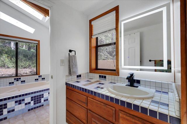 19077 Sanctuary Rd, Penn Valley, CA 95946