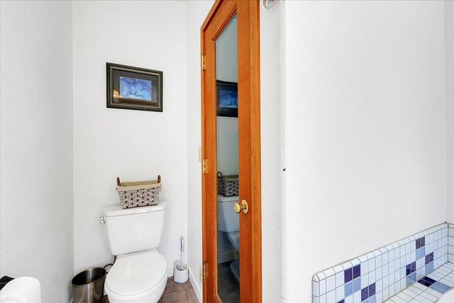 19077 Sanctuary Rd, Penn Valley, CA 95946