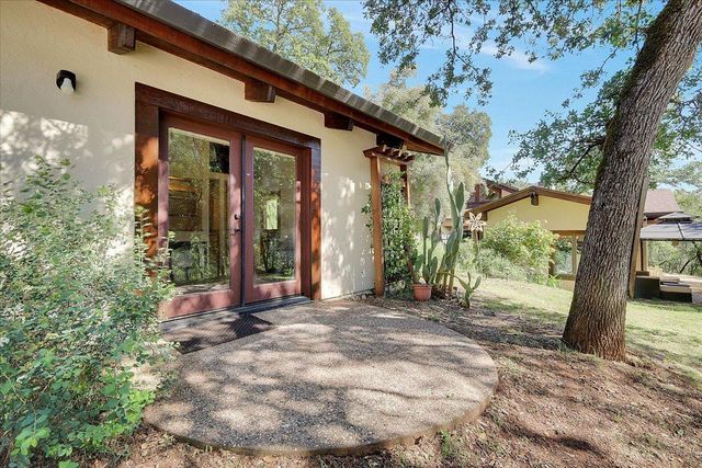 19077 Sanctuary Rd, Penn Valley, CA 95946