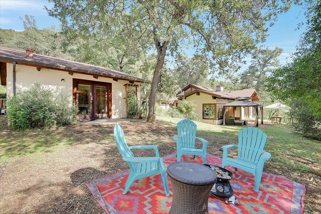 19077 Sanctuary Rd, Penn Valley, CA 95946