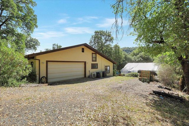 19077 Sanctuary Rd, Penn Valley, CA 95946