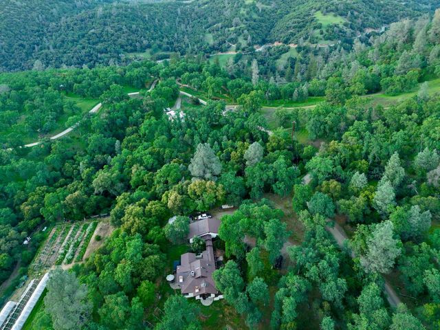 19077 Sanctuary Rd, Penn Valley, CA 95946