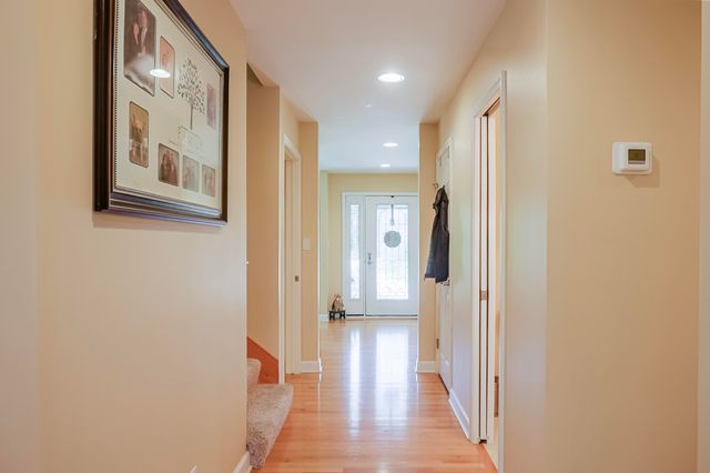 1270 E Greenview Place, Crown Point, IN 46307