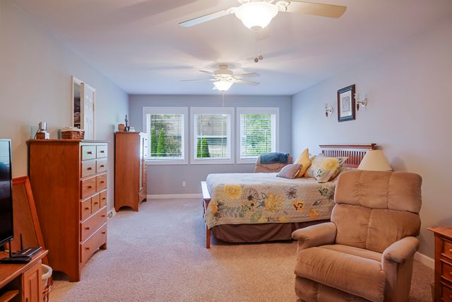 1270 E Greenview Place, Crown Point, IN 46307