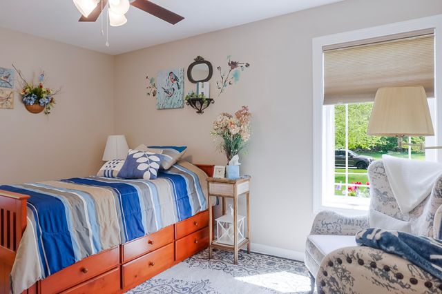 1270 E Greenview Place, Crown Point, IN 46307
