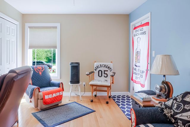 1270 E Greenview Place, Crown Point, IN 46307